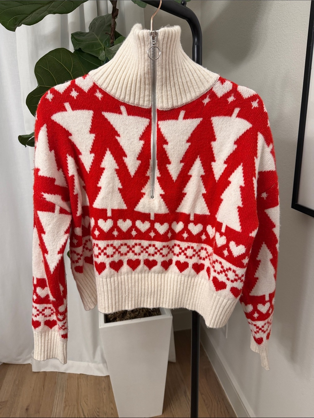 Women's Red & Cream Half-Zip Holiday Sweater (large)